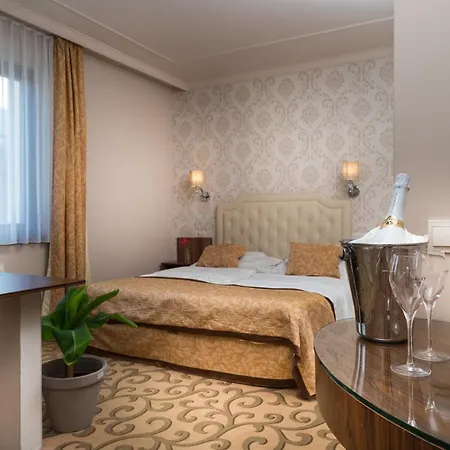 Golden Ball Club Wellness Hotel&spa Hotel
