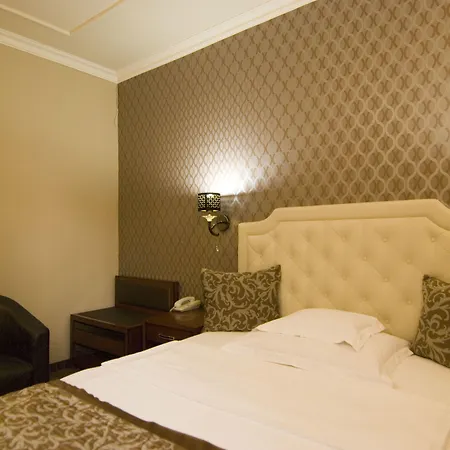 Golden Ball Club Hotel