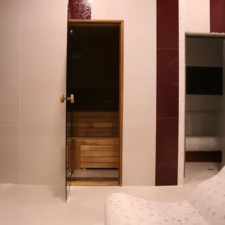 Golden Ball Club Hotel