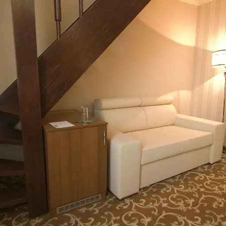 Golden Ball Club Hotel 4*