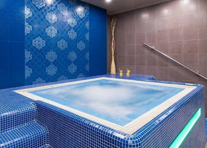 Golden Ball Club Hotel 4*