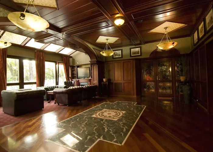 Golden Ball Club Hotel 4*