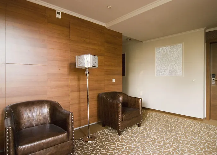 Hotel Golden Ball Club 4*