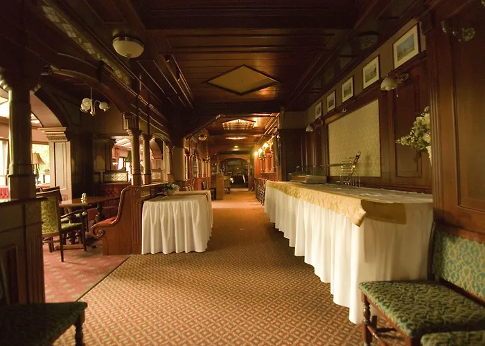 Hotel Golden Ball Club