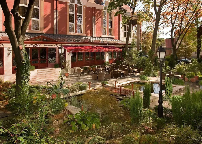 Golden Ball Club Hotel 4*