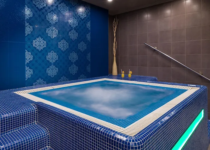 Golden Ball Club Hotel Gyor